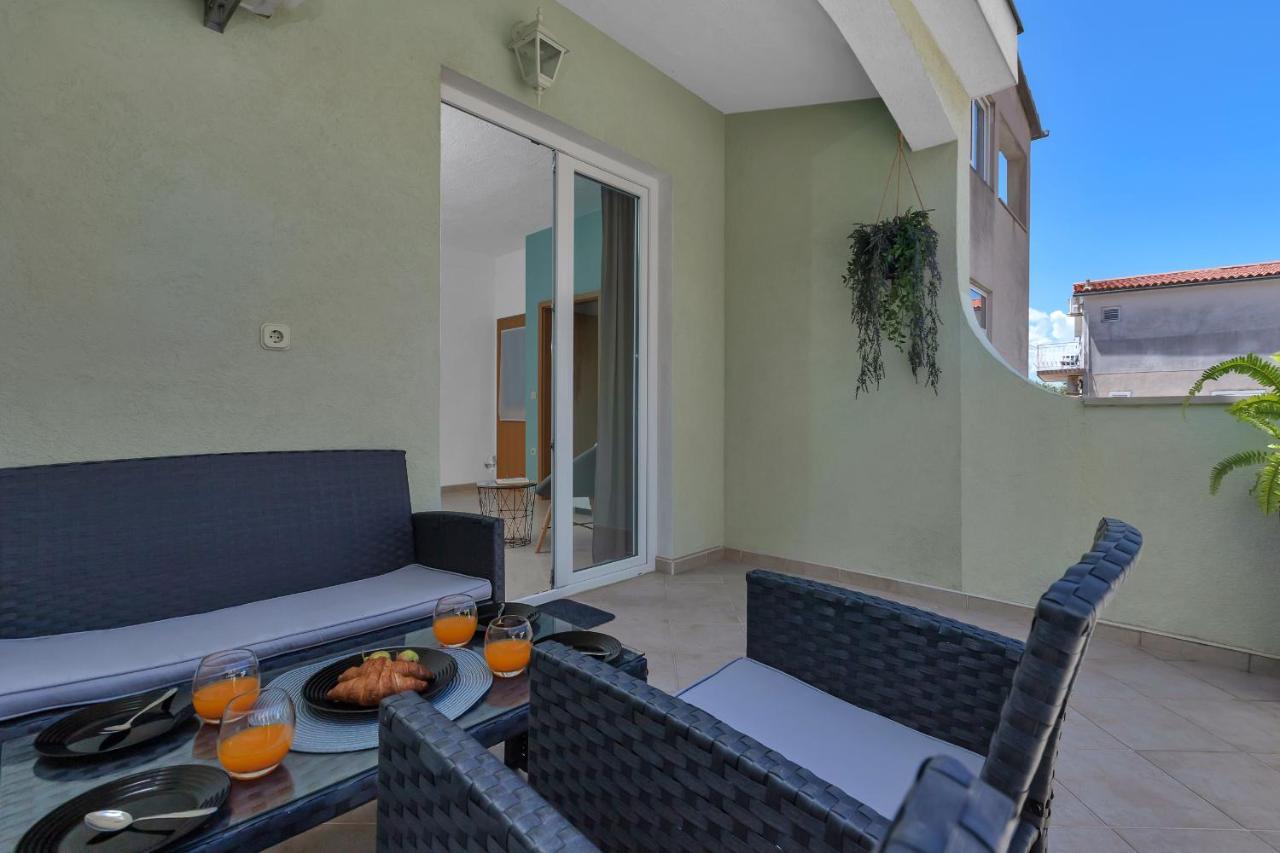 Apartmani Luna Baška Voda Eksteriør billede