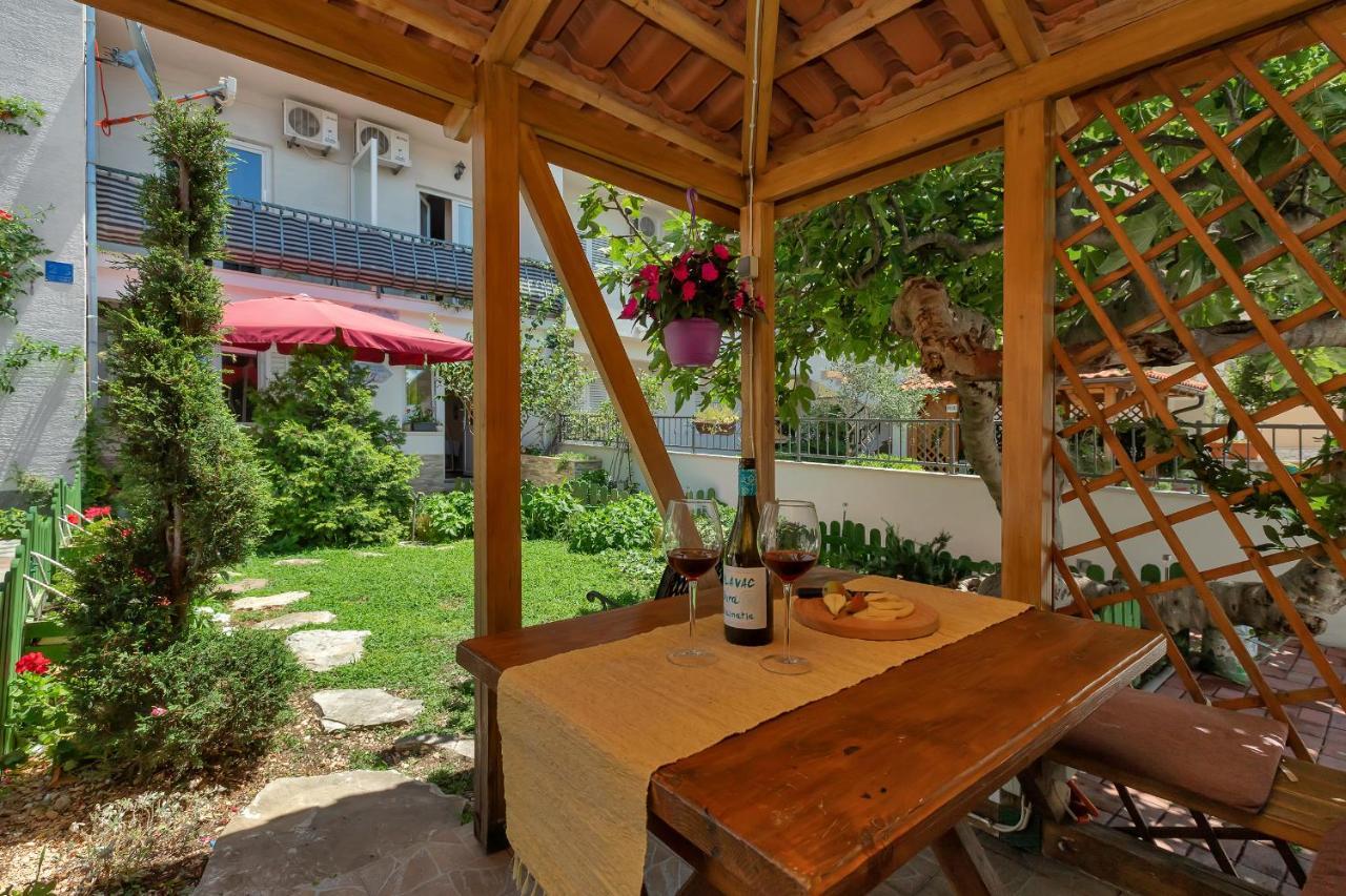 Apartmani Luna Baška Voda Eksteriør billede