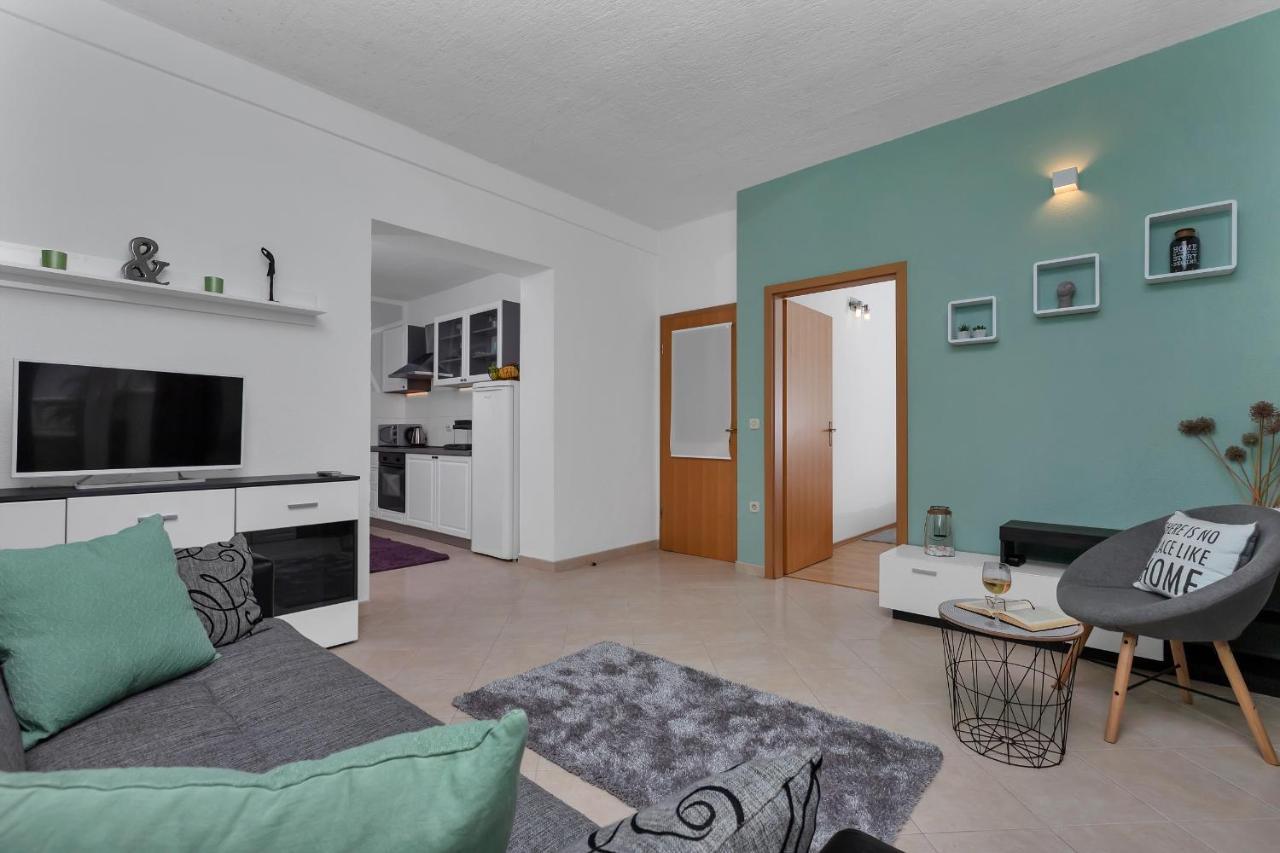Apartmani Luna Baška Voda Eksteriør billede