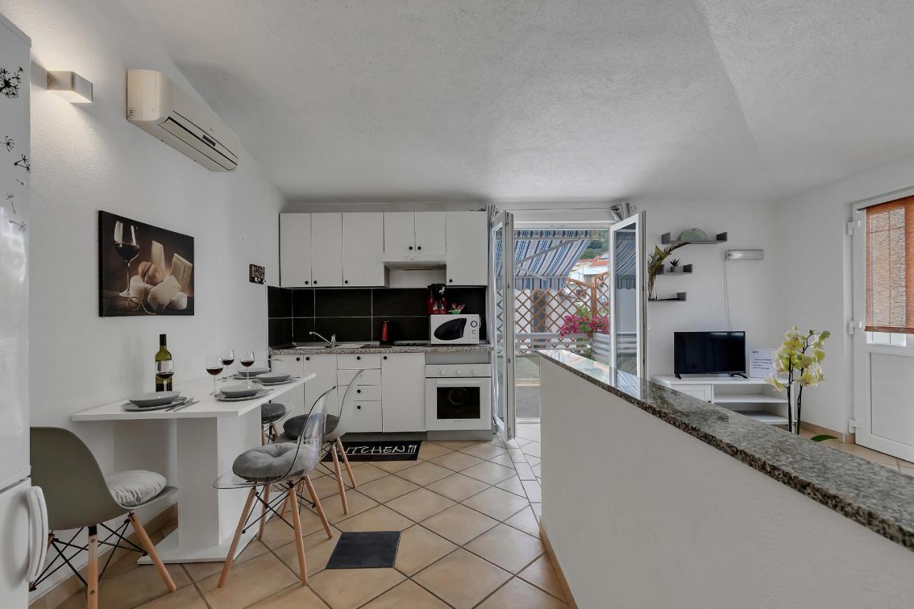 Apartmani Luna Baška Voda Eksteriør billede