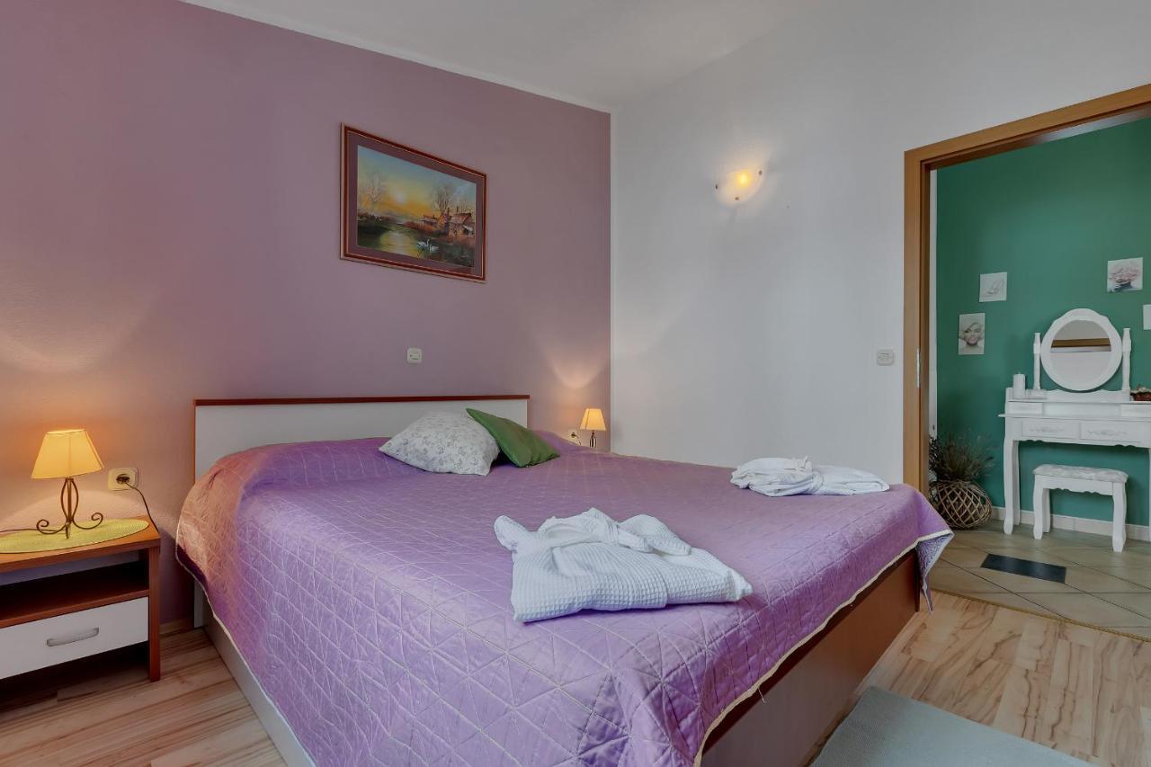 Apartmani Luna Baška Voda Eksteriør billede