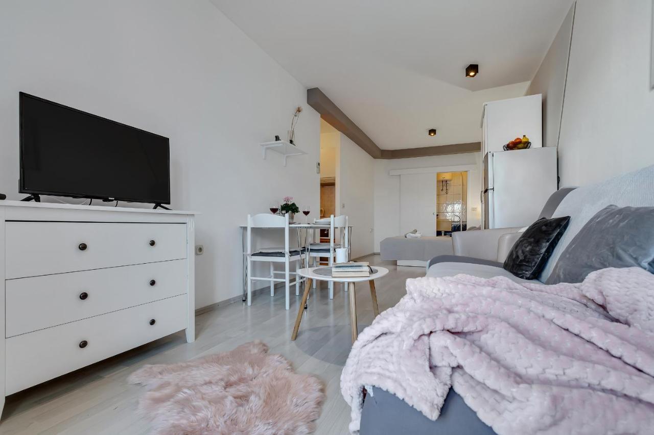 Apartmani Luna Baška Voda Eksteriør billede