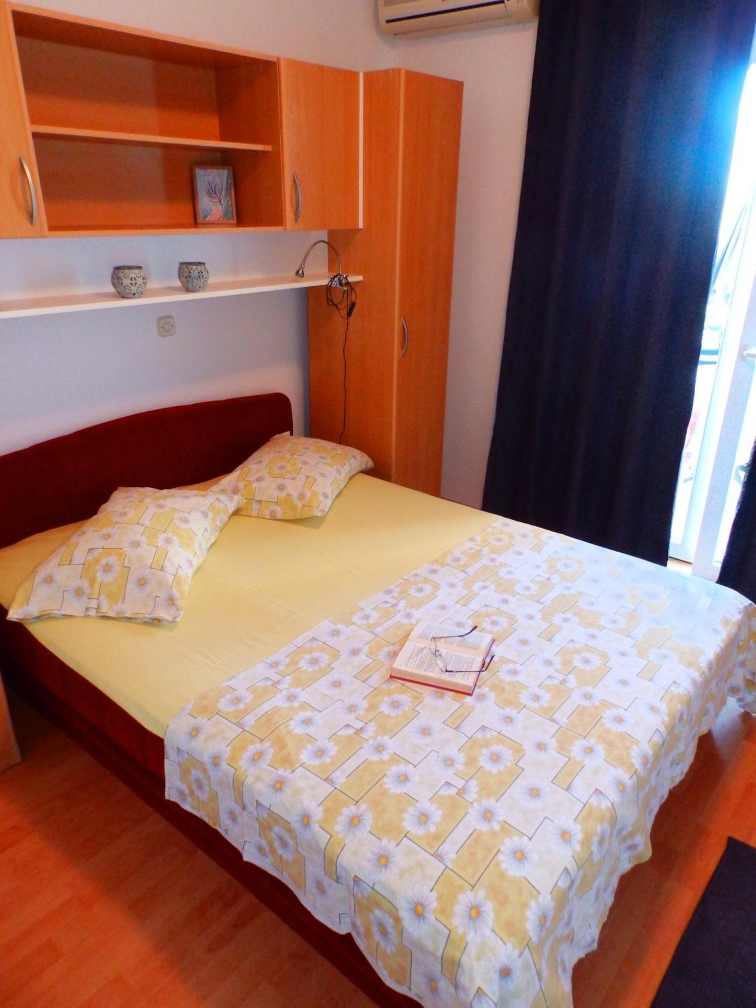 Apartmani Luna Baška Voda Værelse billede