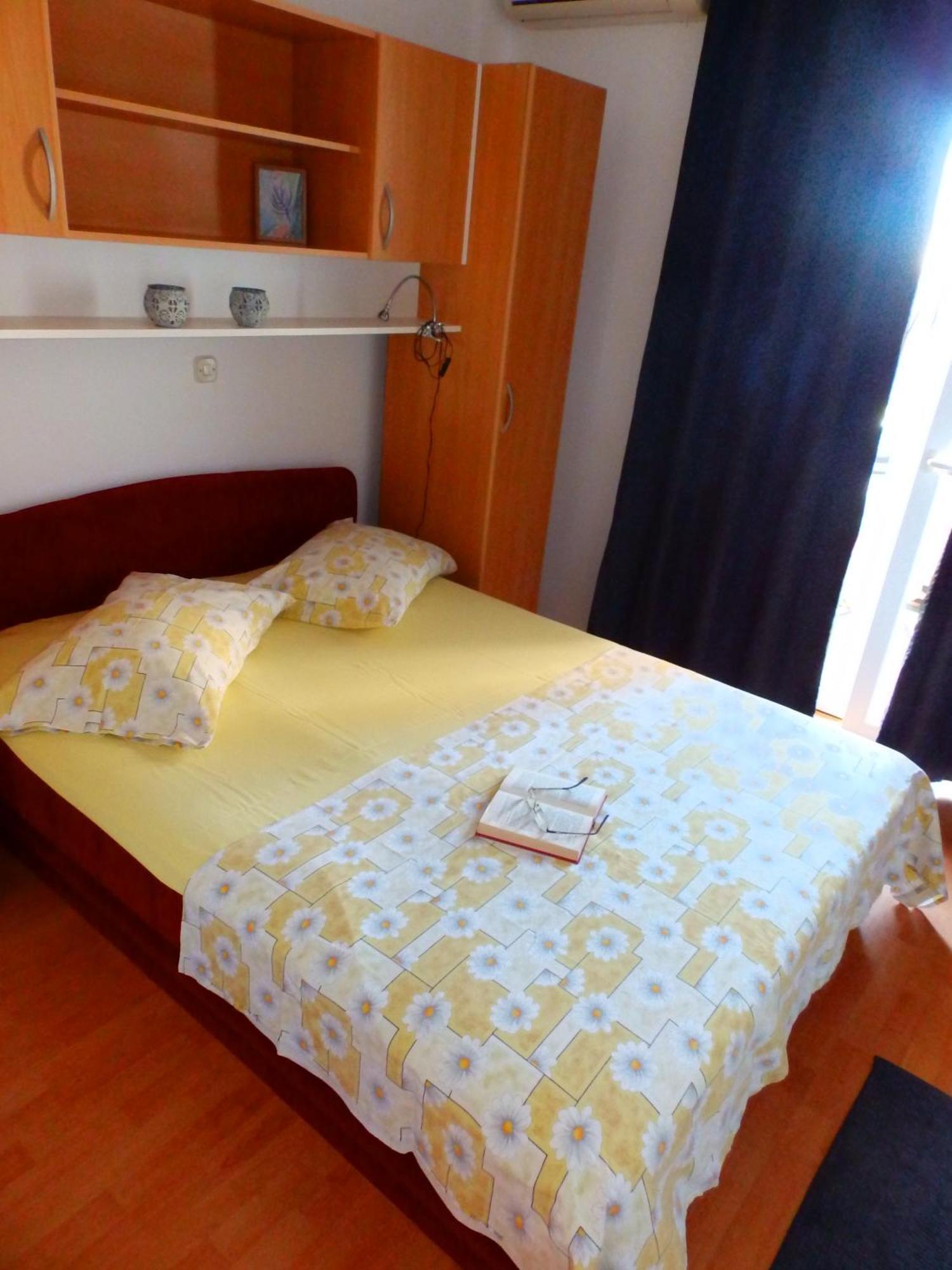Apartmani Luna Baška Voda Værelse billede